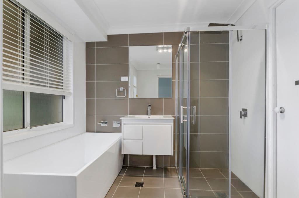 8 James Street, Hill Top - Thumbnail 2