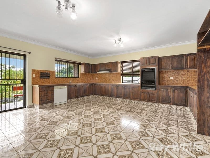 16 Inglis Street, Grange QLD 4051, Grange - Thumbnail 2