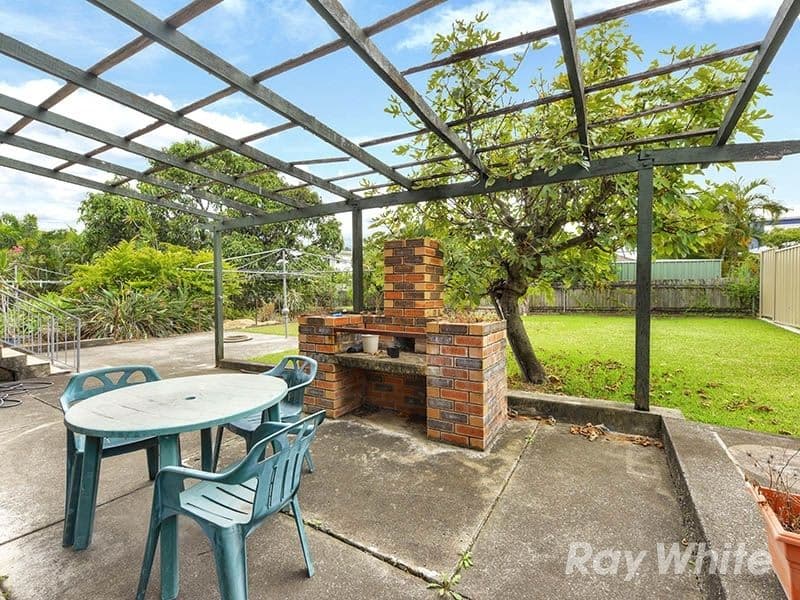 16 Inglis Street, Grange QLD 4051, Grange - Thumbnail 5