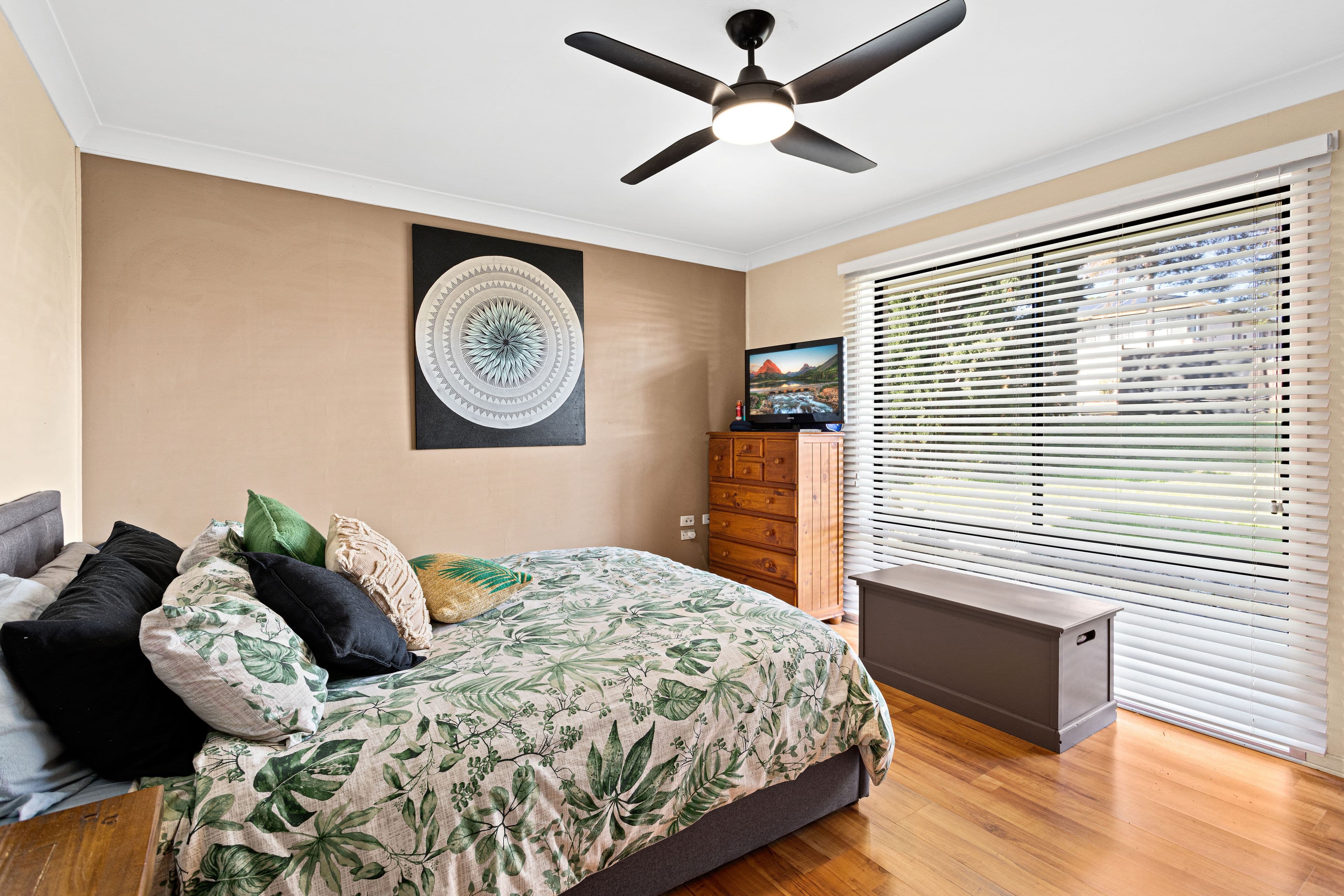 32 Lawrence Avenue, Mount Warrigal NSW 2528, Mount Warrigal - Thumbnail 3