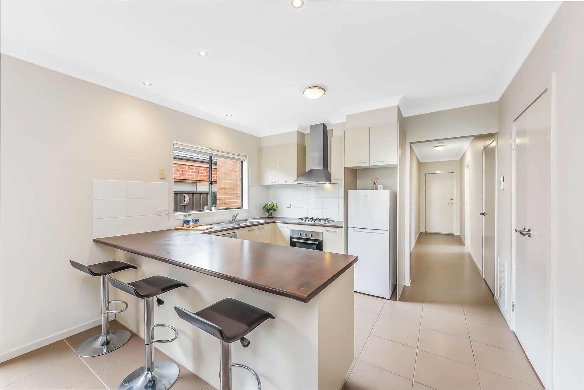 11 Abrus Circuit, Cranbourne North VIC 3977, Cranbourne North - Thumbnail 3