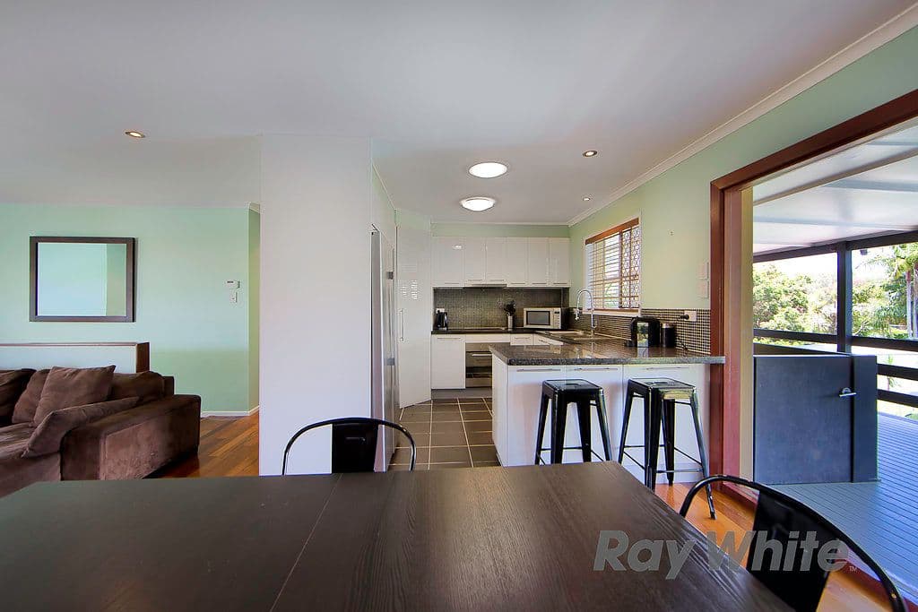 19 Scott Street, Redland Bay QLD 4165, Redland Bay - Thumbnail 3