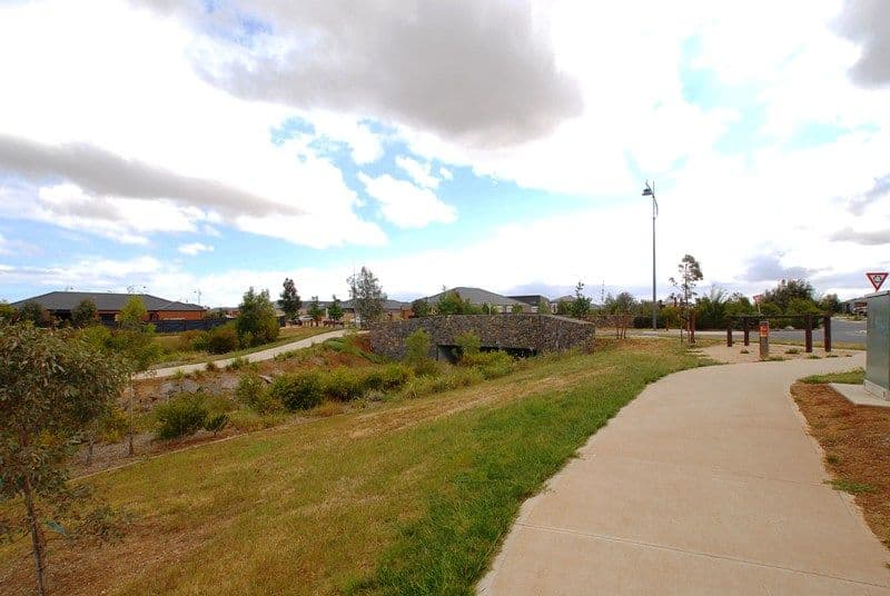 46 Edgevale Way, TARNEIT VIC 3029, Tarneit - Thumbnail 2
