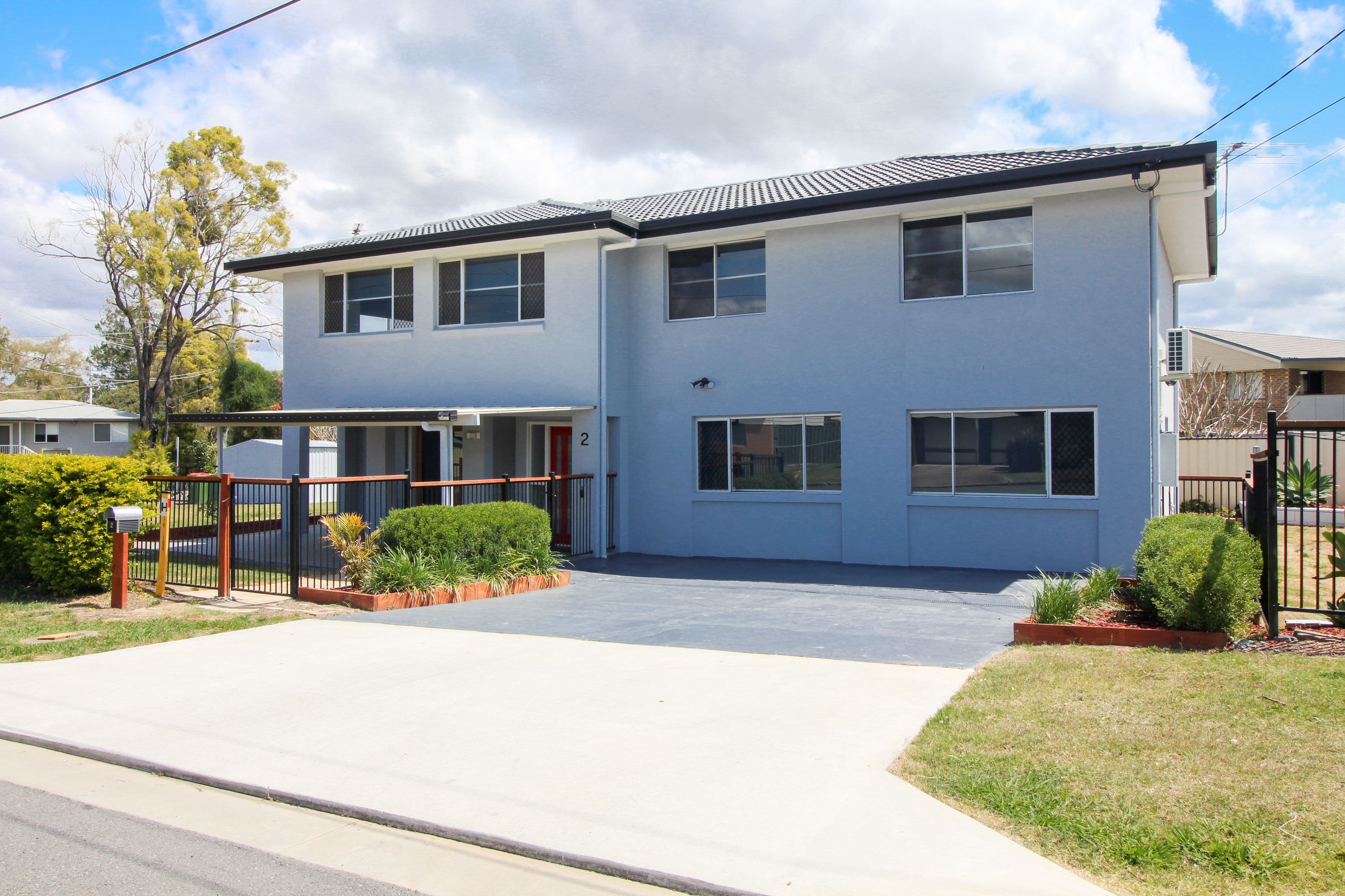 2 Barnes Court, Silkstone QLD 4304, Silkstone - Image 1