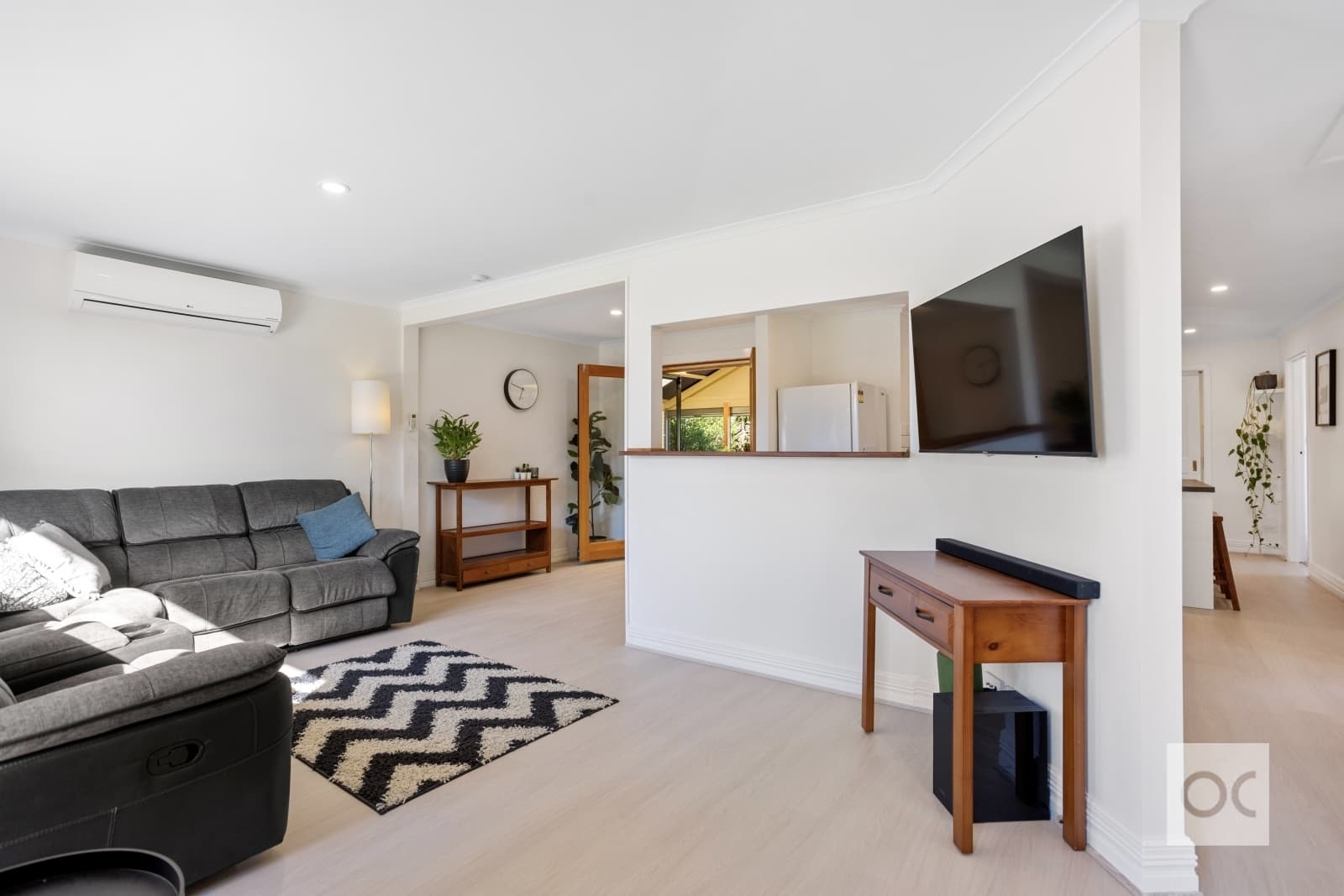 108 Reynell Road, Woodcroft - Thumbnail 3