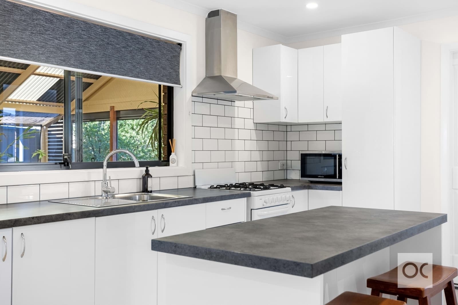 108 Reynell Road, Woodcroft - Thumbnail 5