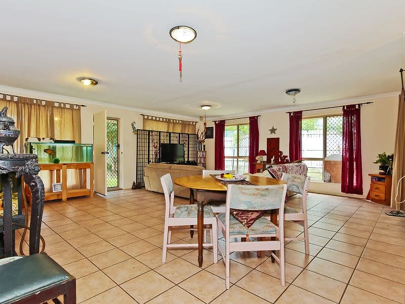 22 Chevrotain Place, CHERMSIDE WEST QLD 4032, Chermside West - Thumbnail 2