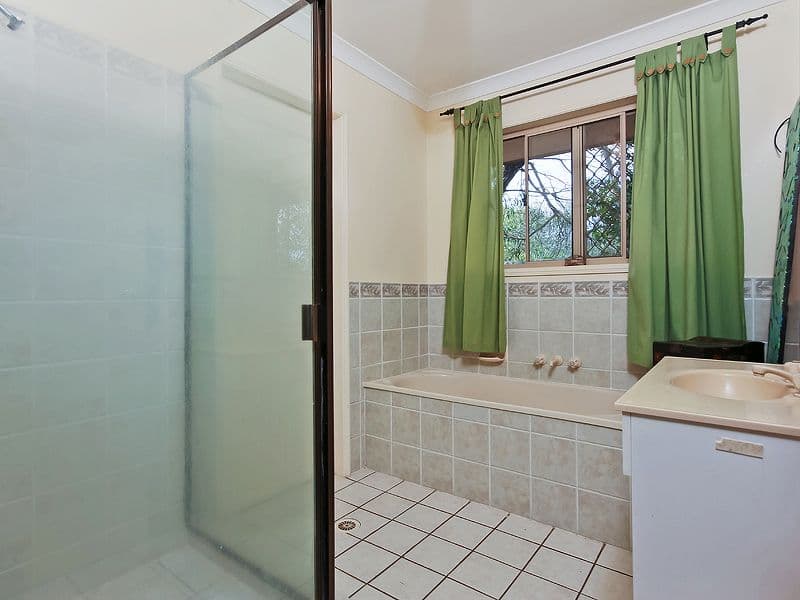 22 Chevrotain Place, CHERMSIDE WEST QLD 4032, Chermside West - Thumbnail 5