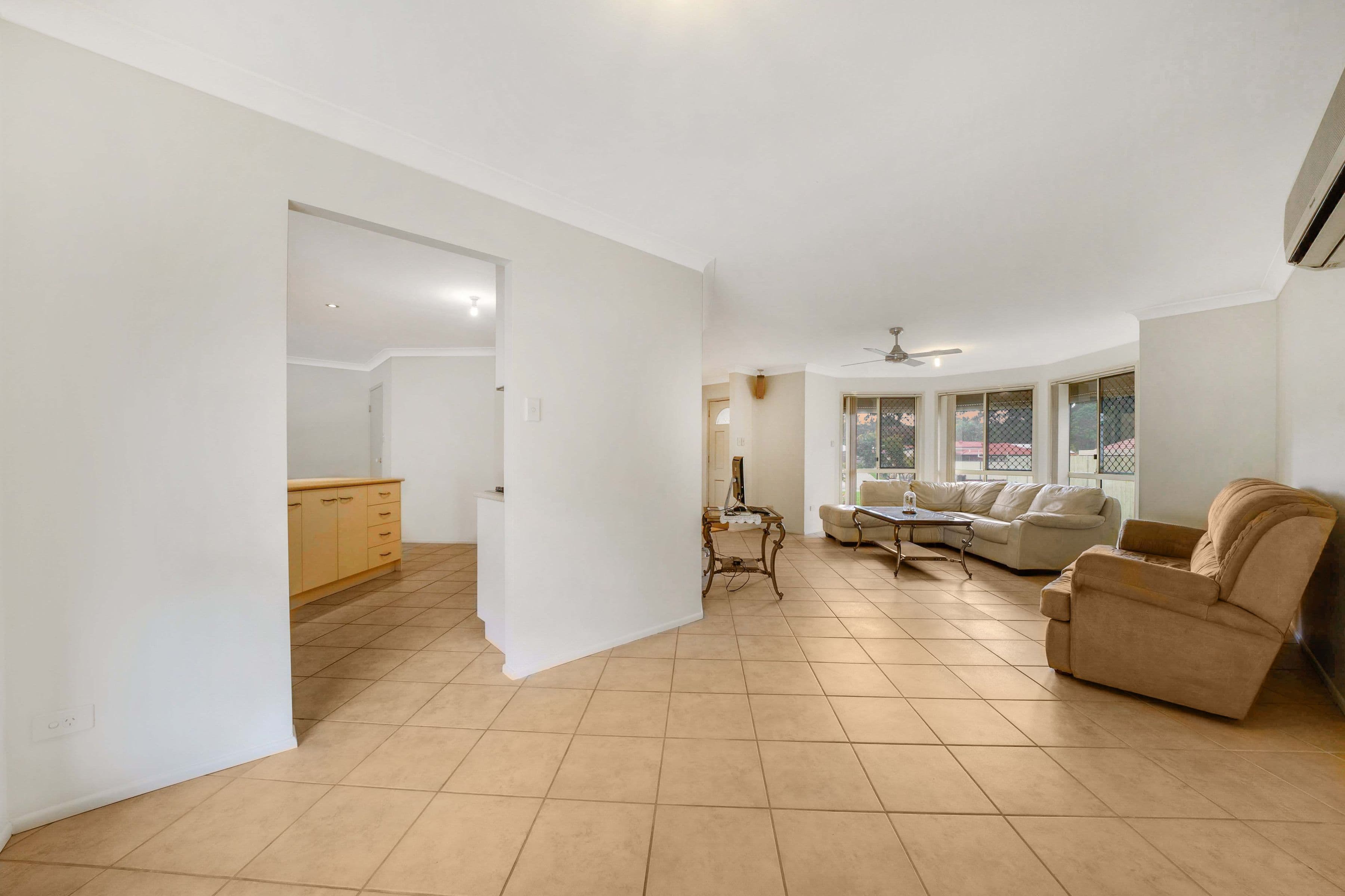 6 Amber Place, Alexandra Hills QLD 4161, Alexandra Hills - Thumbnail 4