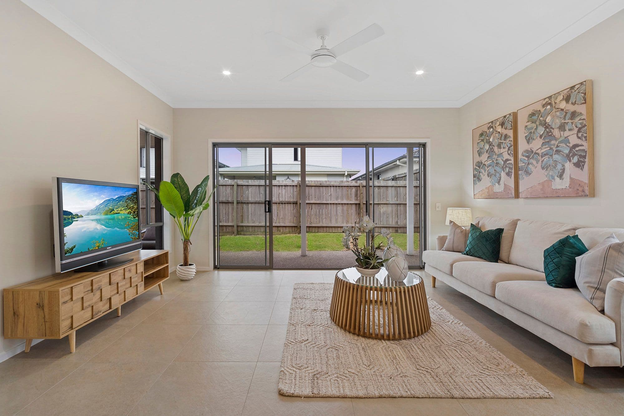 16 Lux Place, Rochedale QLD 4123, Rochedale - Thumbnail 2