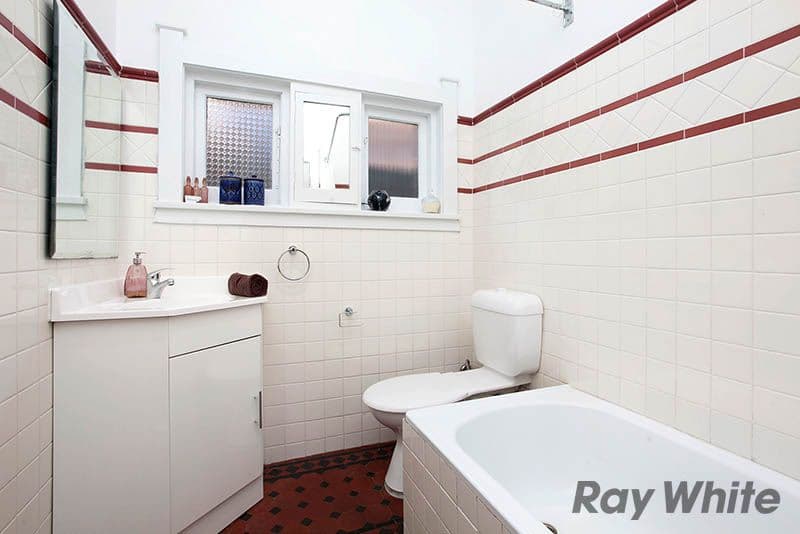 35 Haig Street, Bexley - Thumbnail 5