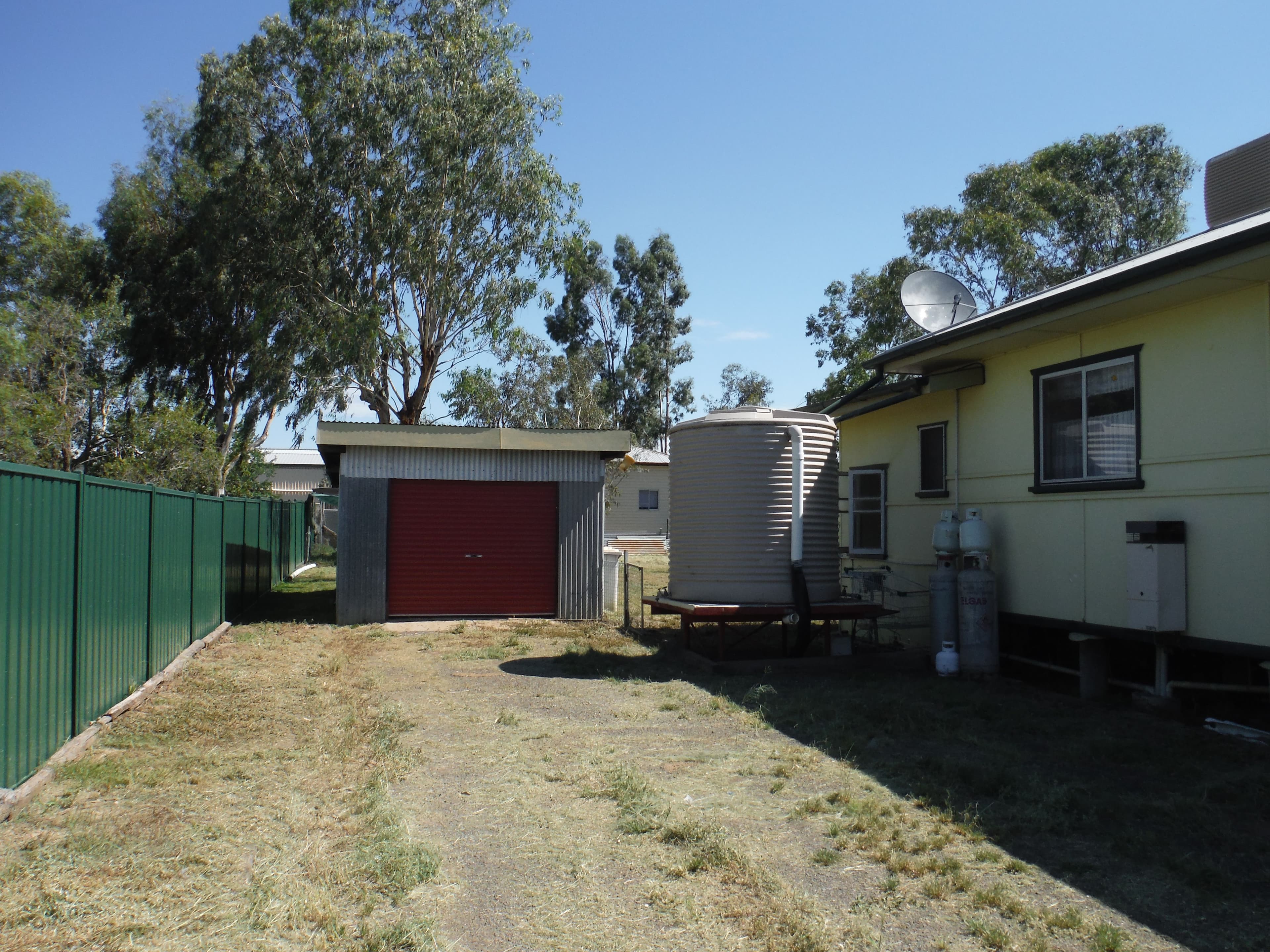 50 Twine Street, Roma QLD 4455, Roma - Thumbnail 2