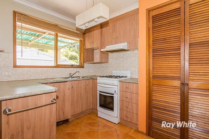 4 Halstead Court, Cranbourne VIC 3977, Cranbourne - Thumbnail 2
