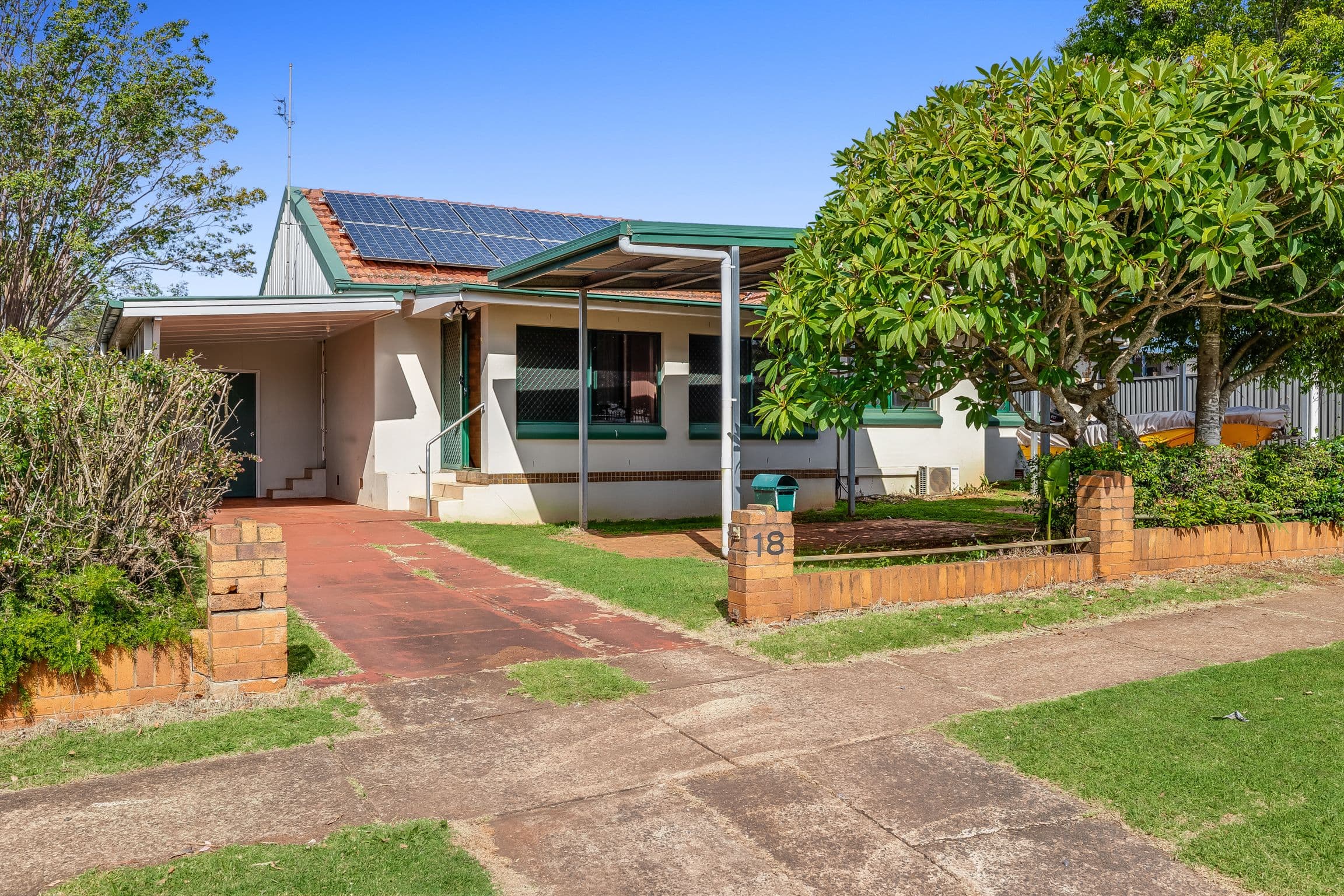 18 Hennessy Street, Harristown QLD 4350, Harristown - Image 1