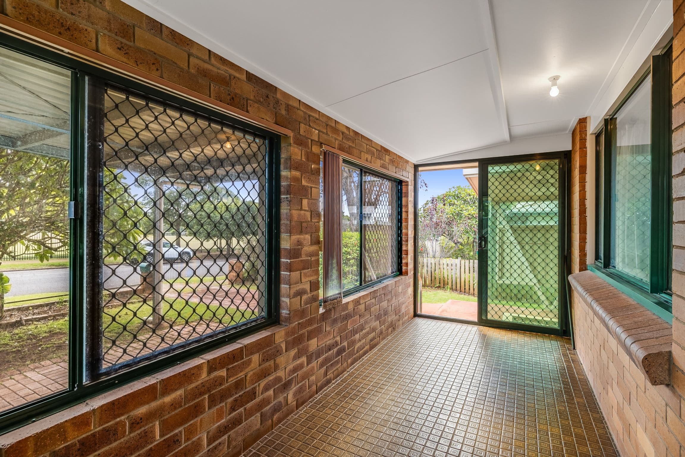 18 Hennessy Street, Harristown QLD 4350, Harristown - Thumbnail 4