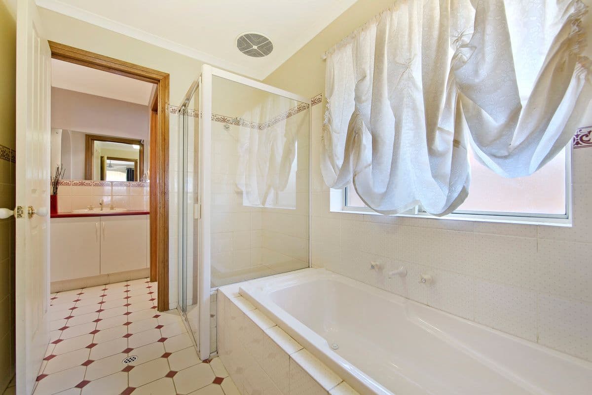 7 Bishop Crescent, Blakeview SA 5114, Blakeview - Thumbnail 3