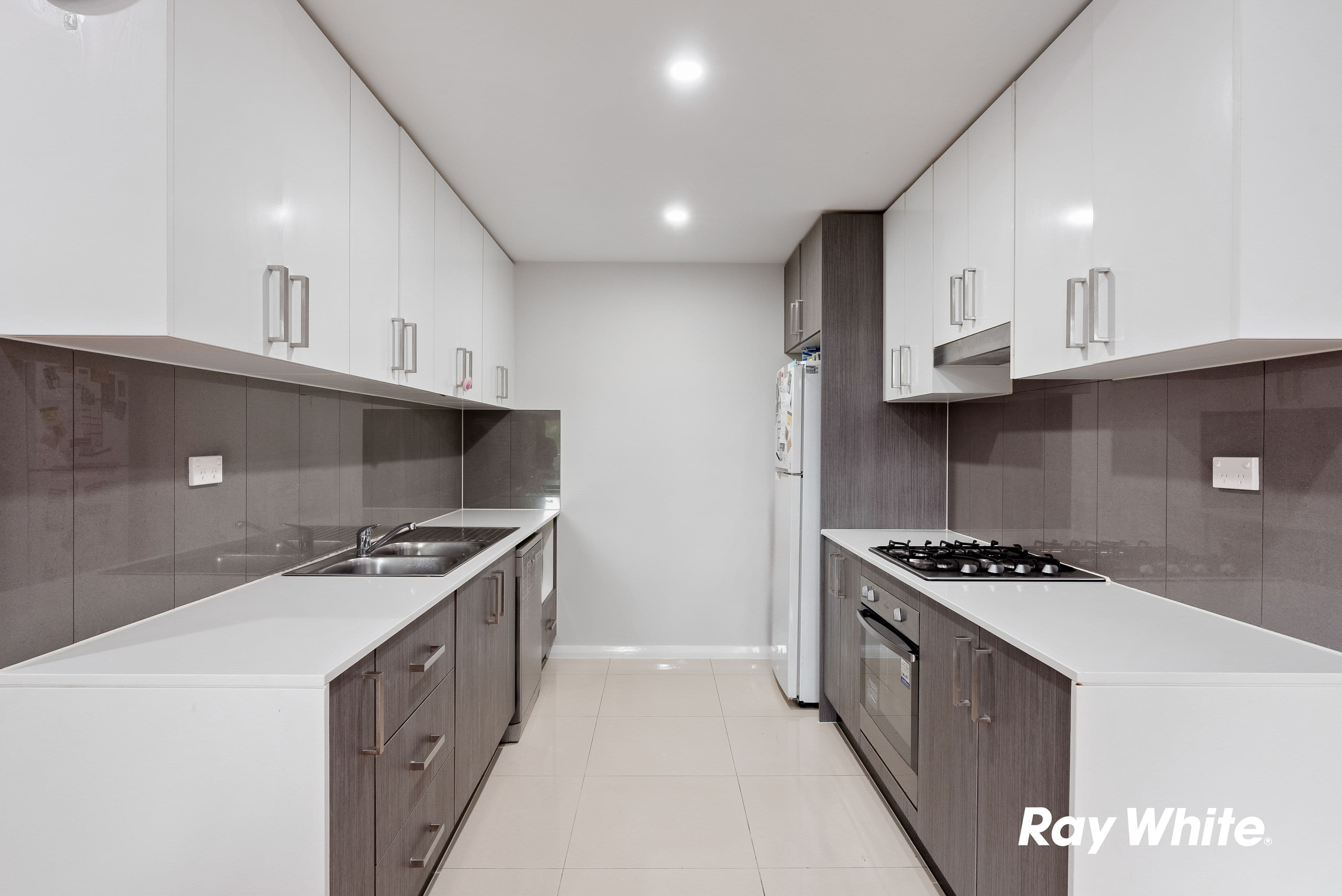 10 Junia Avenue, Toongabbie NSW 2146, Toongabbie - Thumbnail 2