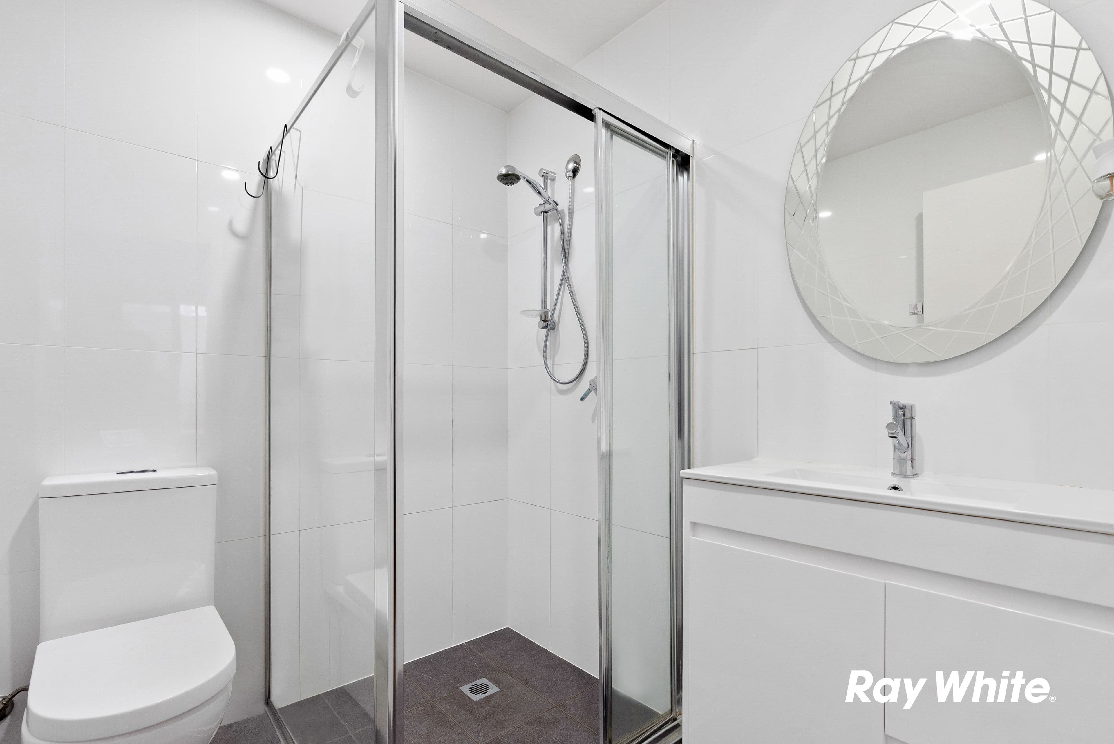 10 Junia Avenue, Toongabbie NSW 2146, Toongabbie - Thumbnail 4