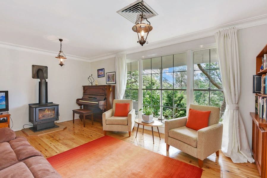 15 Chakola Avenue, Hornsby Heights - Thumbnail 2