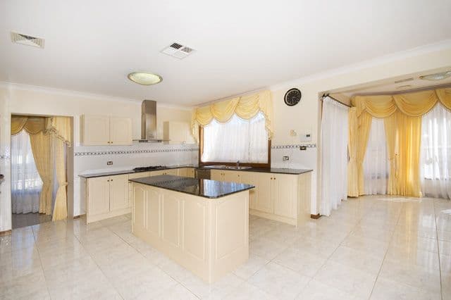 21 Tallowood Way, FRENCHS FOREST NSW 2086, Frenchs Forest - Thumbnail 3