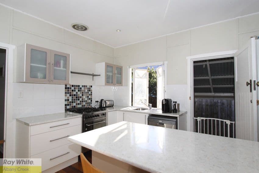 30 Albury Street, DEAGON QLD 4017, Deagon - Image 1