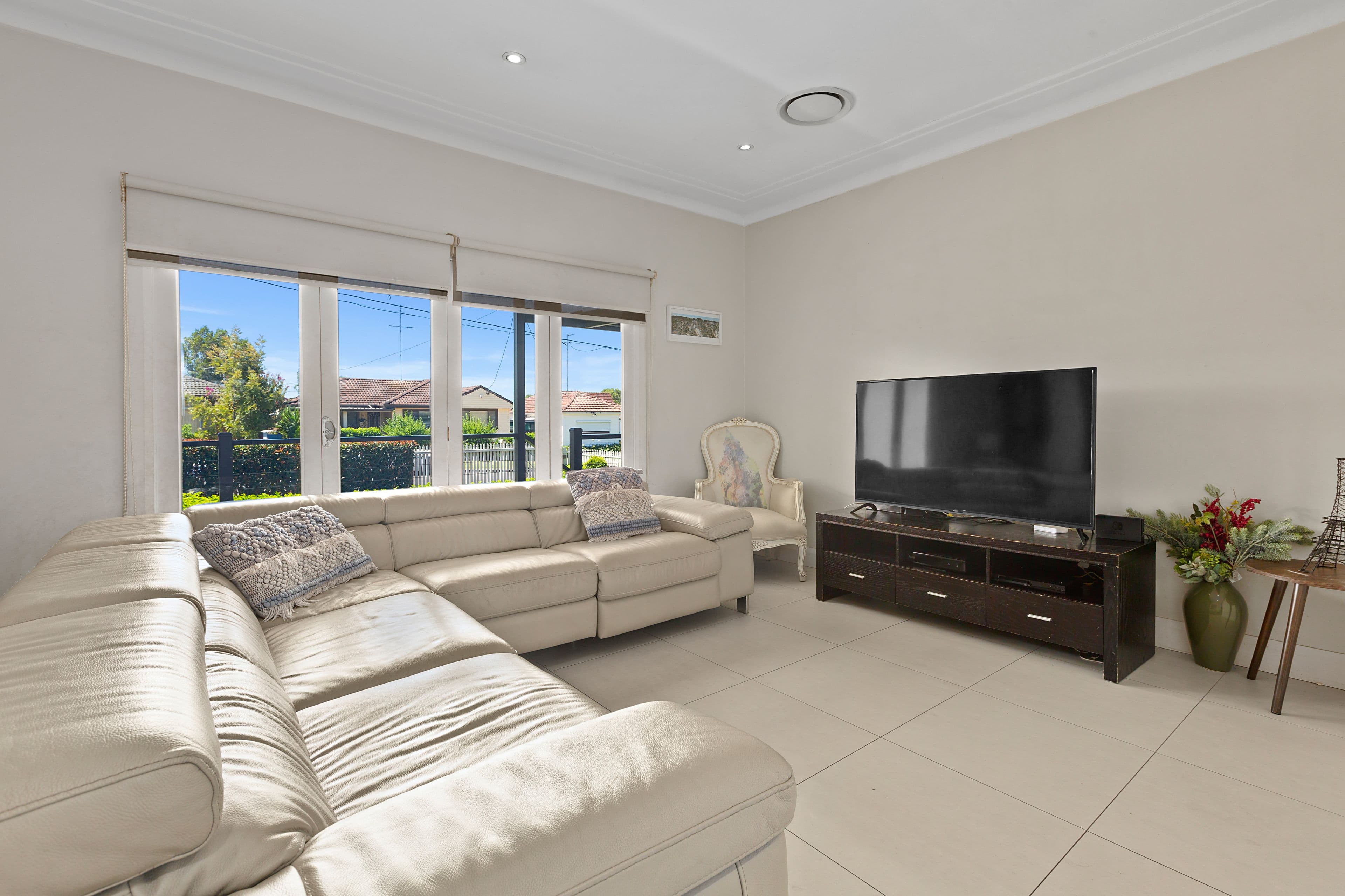 16 Anne Street, Blacktown NSW 2148, Blacktown - Thumbnail 2