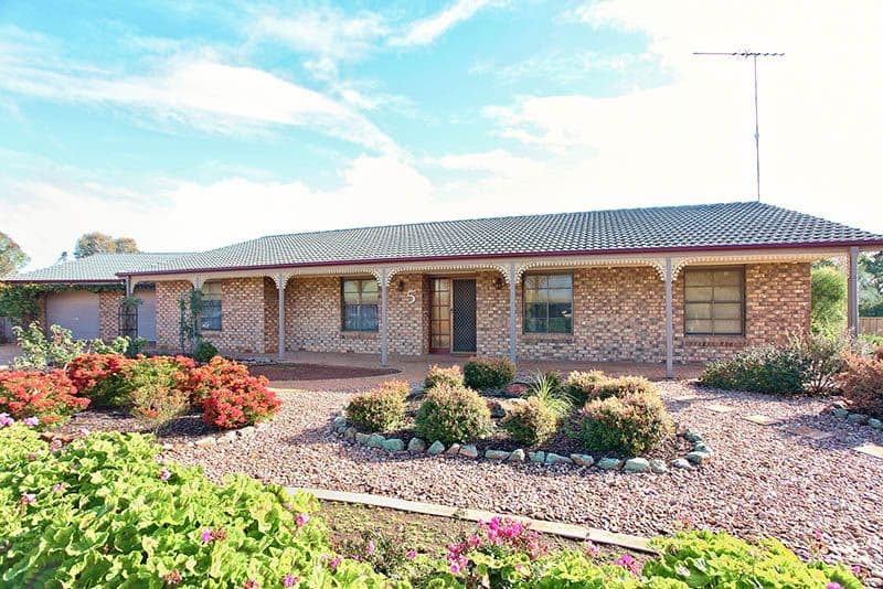 5 War Memorial Drive, BALAKLAVA SA 5461, Balaklava - Image 1