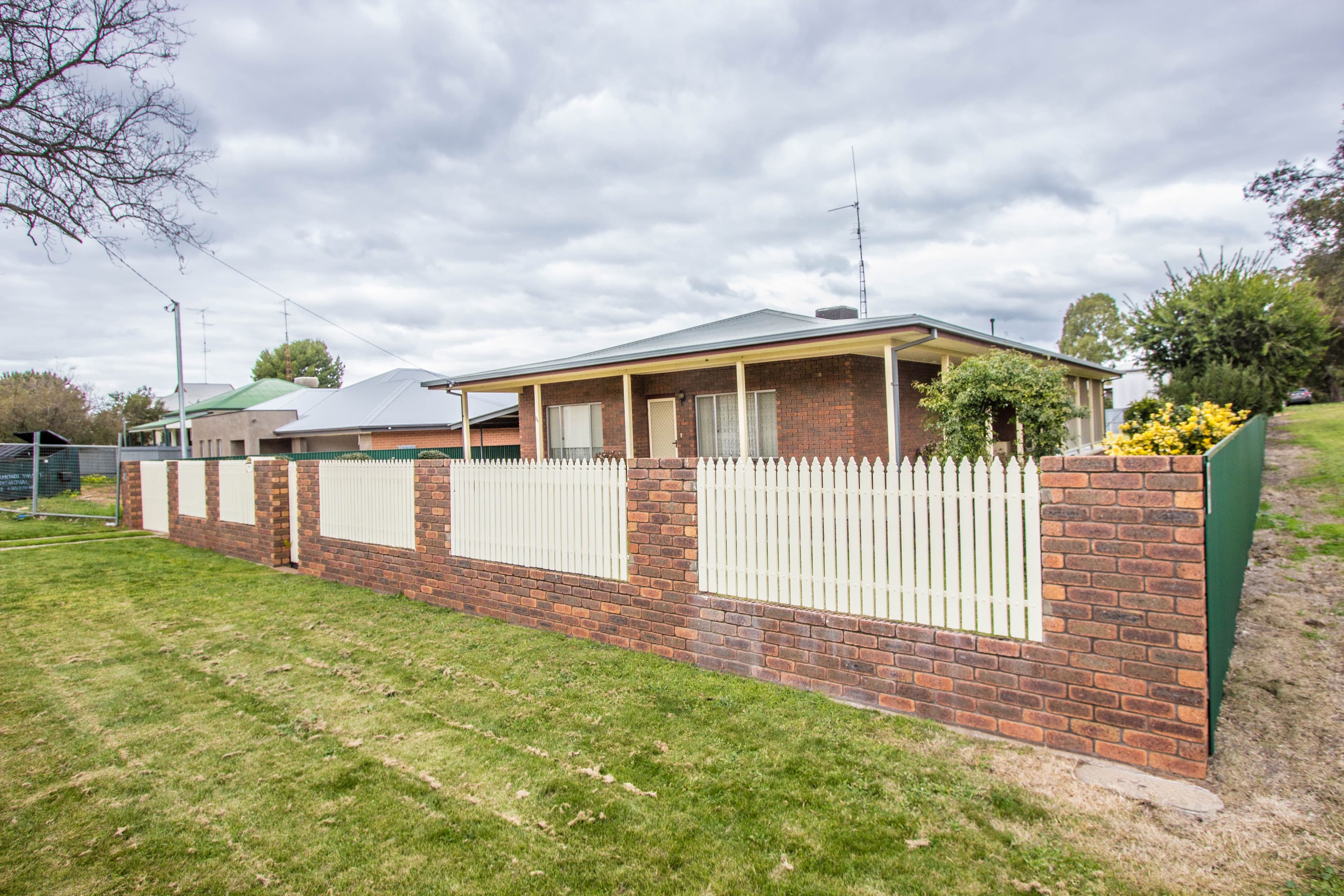 86 Bolton Street, Narrandera - Image 1