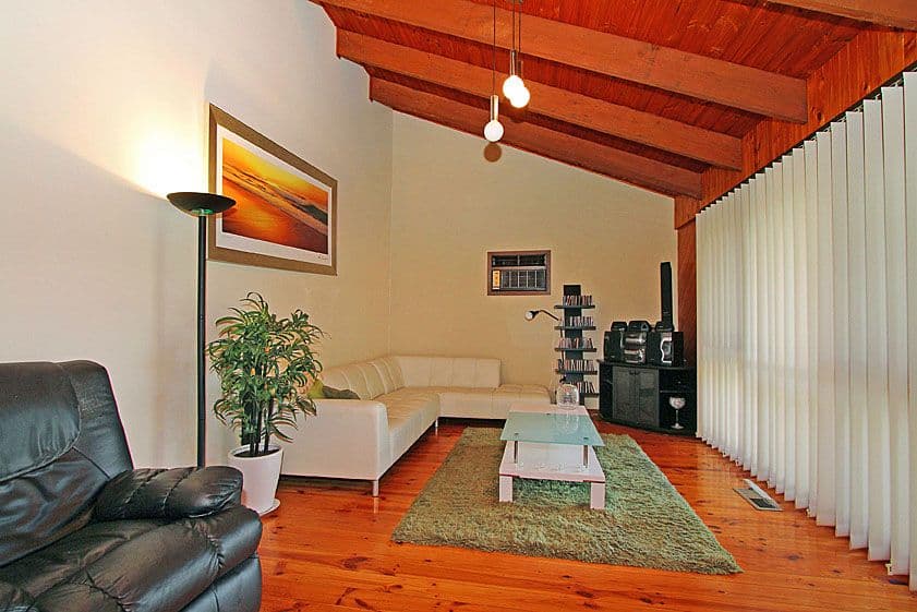 18 Norwood Road, MILL PARK VIC 3082, Mill Park - Thumbnail 5
