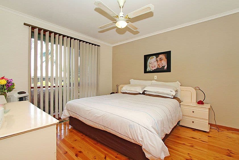 18 Norwood Road, MILL PARK VIC 3082, Mill Park - Thumbnail 6