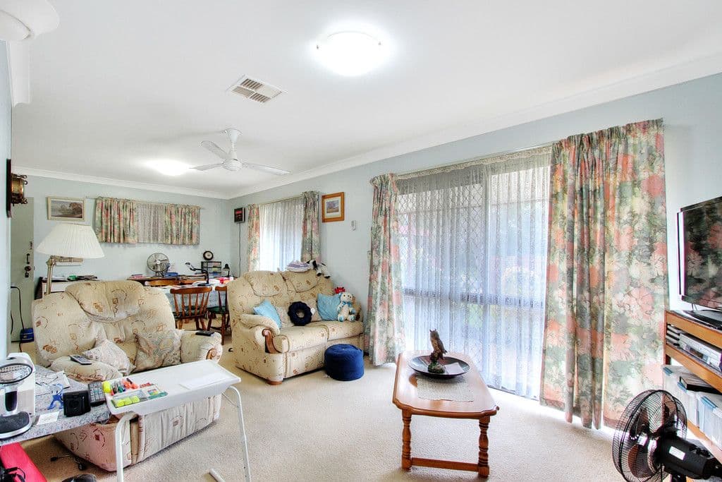 4 Lydia Avenue, Woodridge QLD 4114, Woodridge - Thumbnail 5