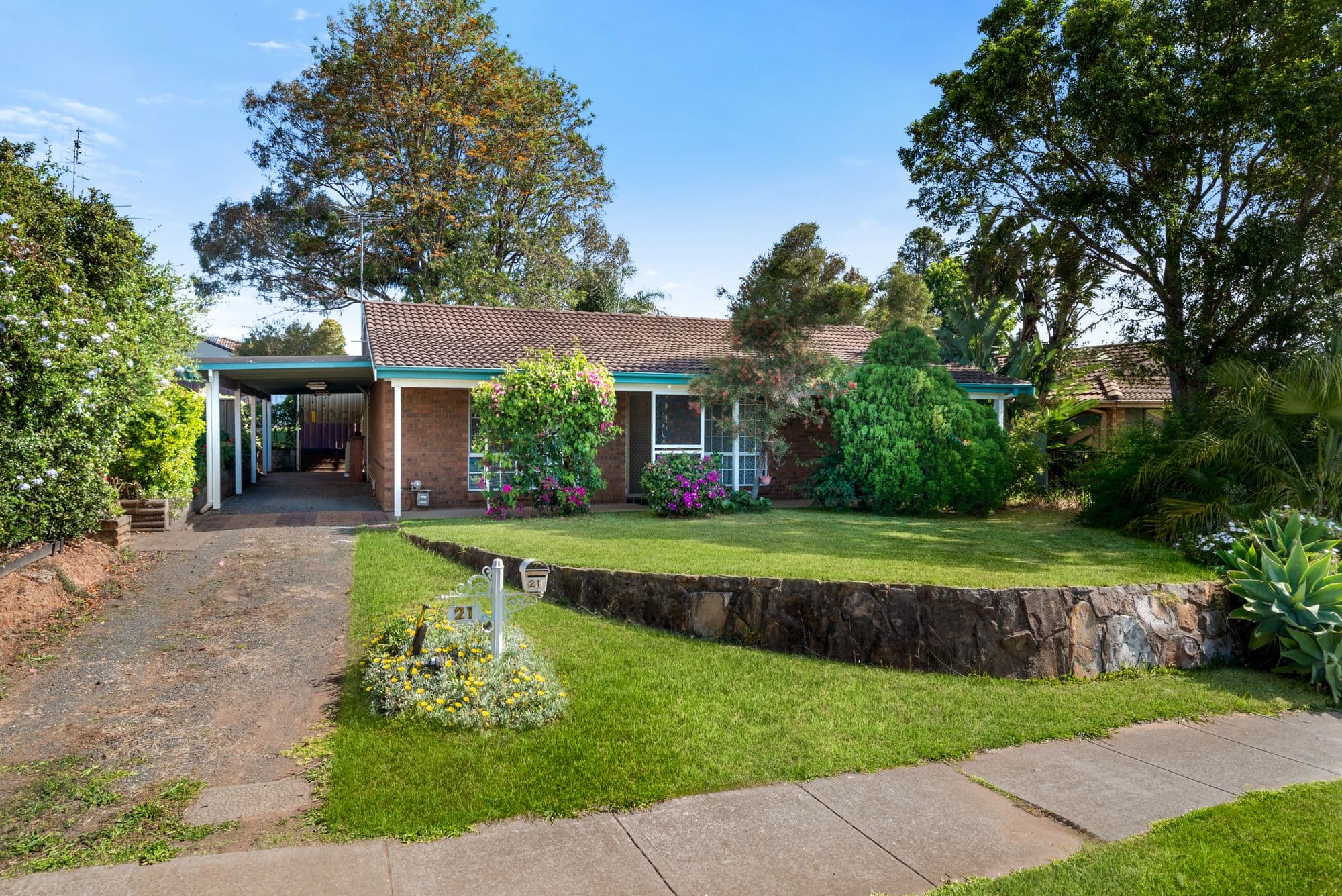 21 Fitzgibbon Lane, Rosemeadow NSW 2560, Rosemeadow - Image 1