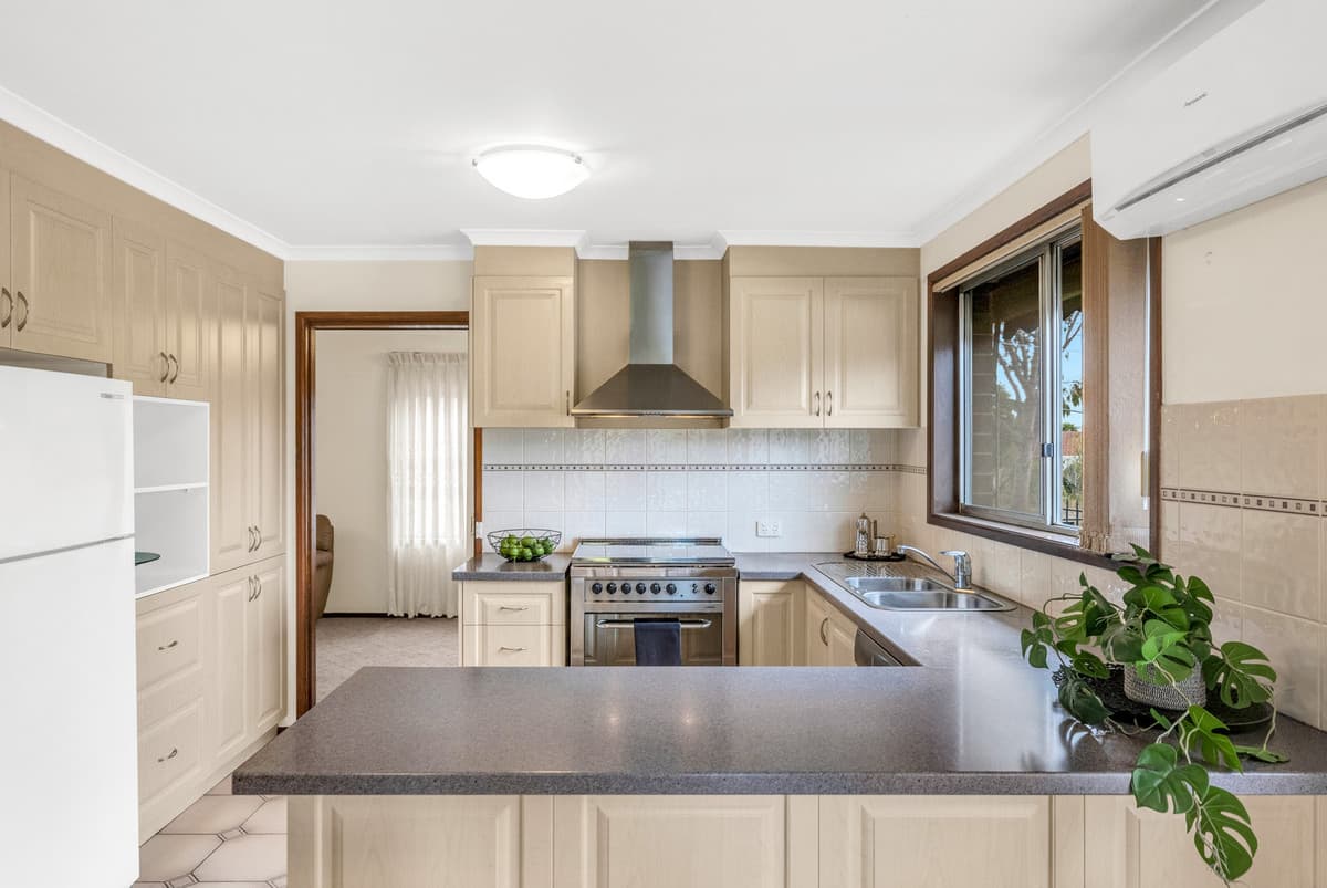 48 North Circular Road, Gladstone Park VIC 3043, Gladstone Park - Thumbnail 2