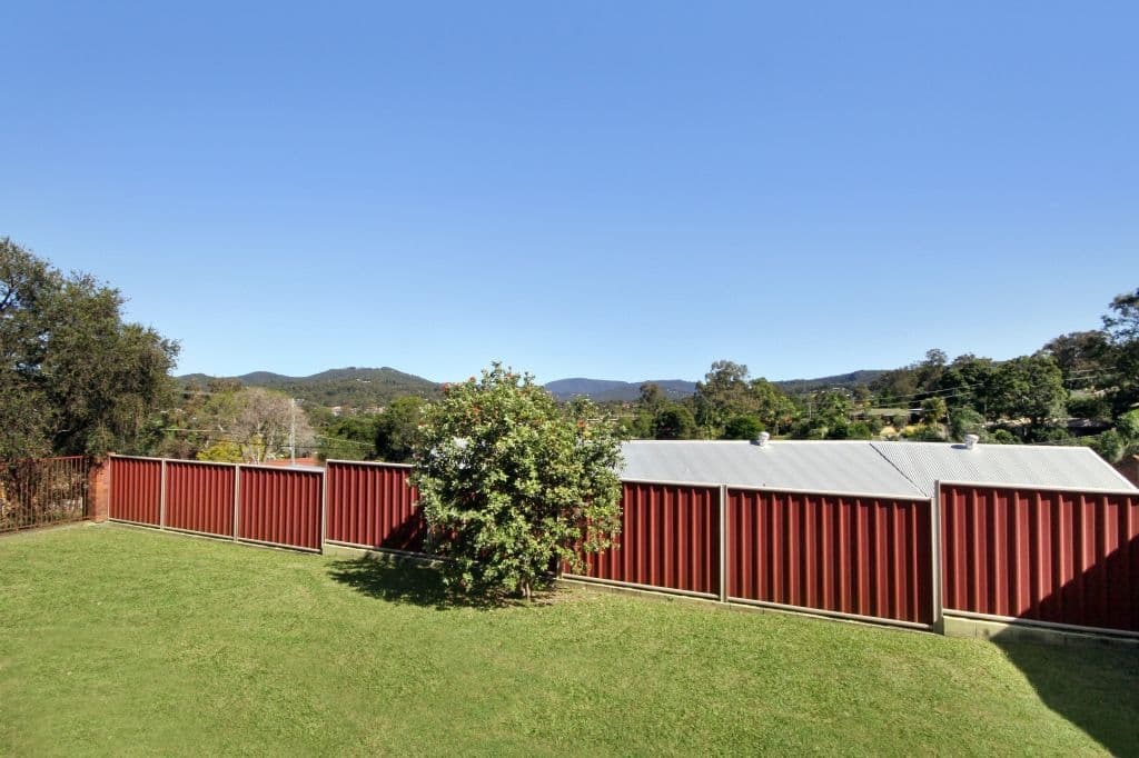 10 Constellation Crescent, MUDGEERABA QLD 4213, Mudgeeraba - Thumbnail 3