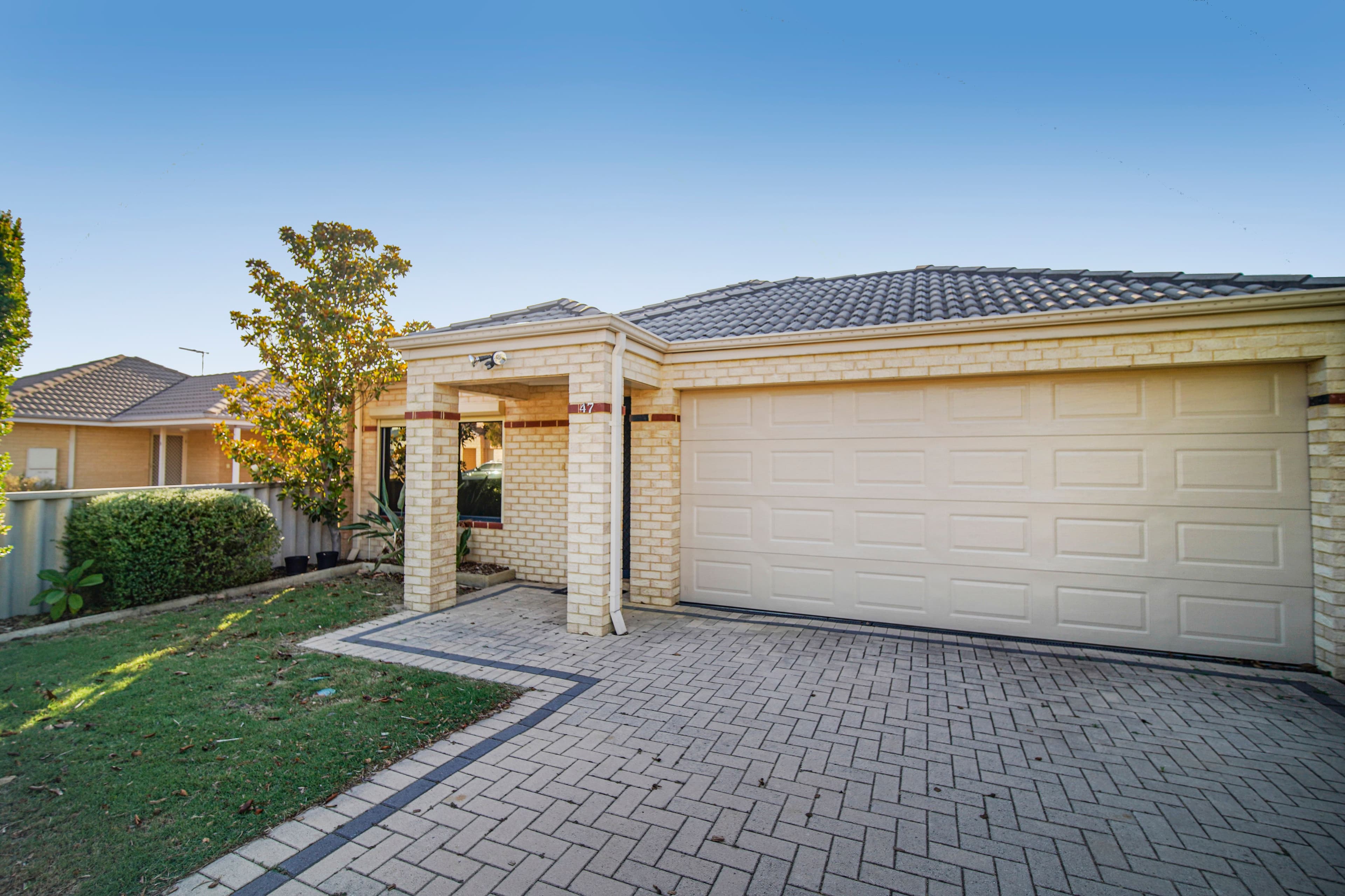 47 Orpington Street, Cloverdale WA 6105, Cloverdale - Thumbnail 2