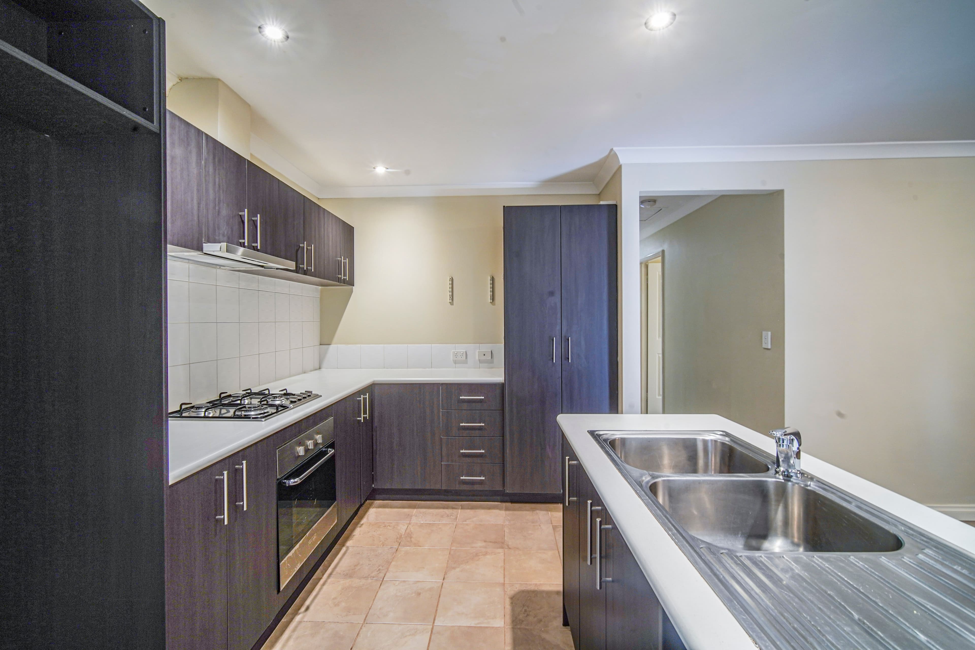 47 Orpington Street, Cloverdale WA 6105, Cloverdale - Thumbnail 3