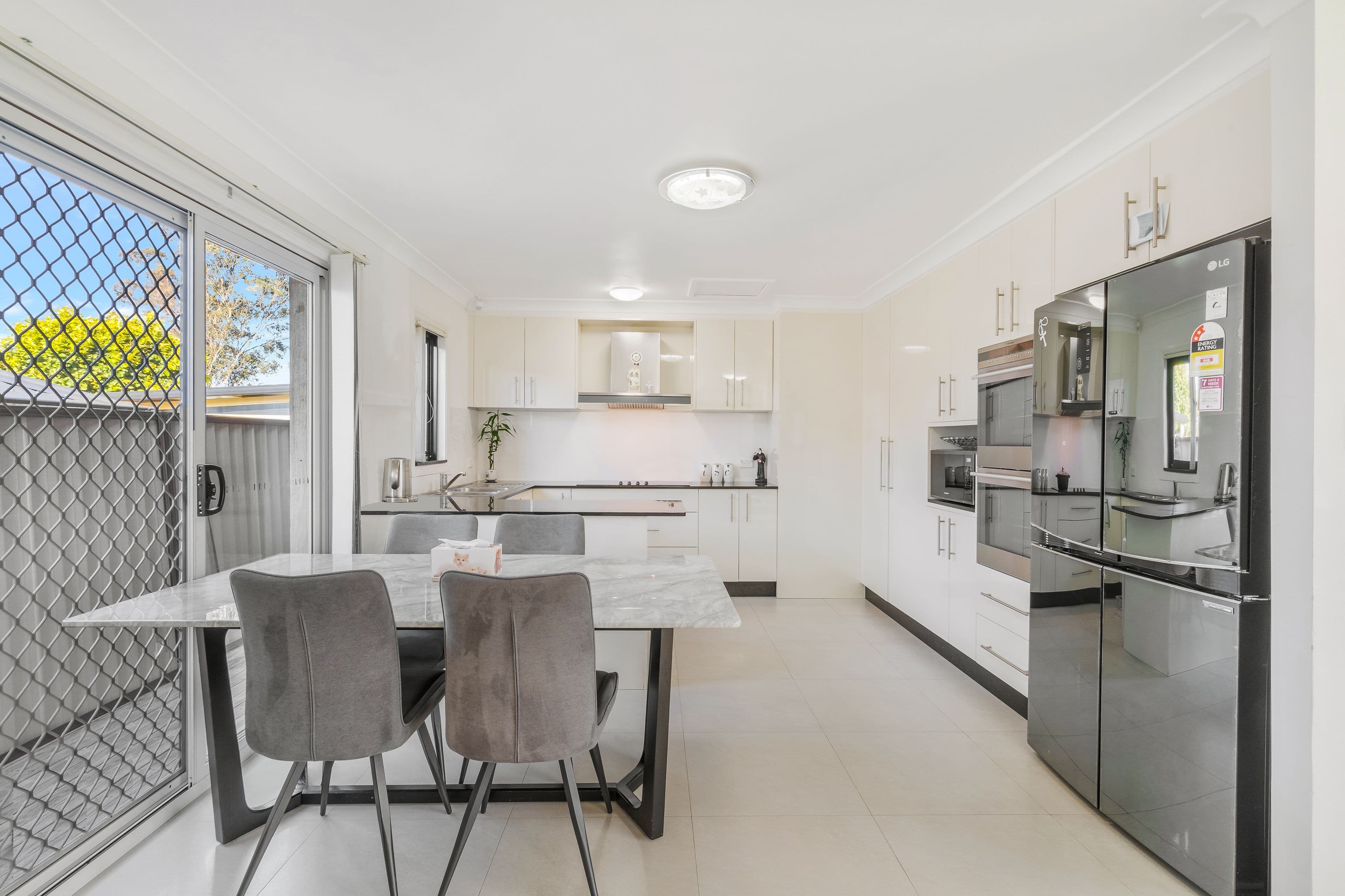 22 Arrowhead Road, Greenfield Park NSW 2176, Greenfield Park - Thumbnail 6