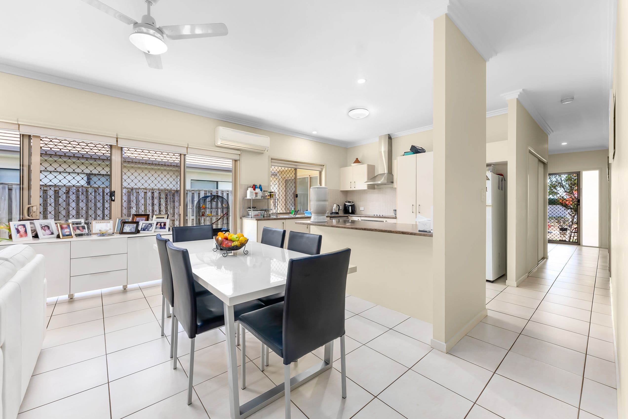 3 Hogan Close, North Lakes QLD 4509, North Lakes - Thumbnail 3