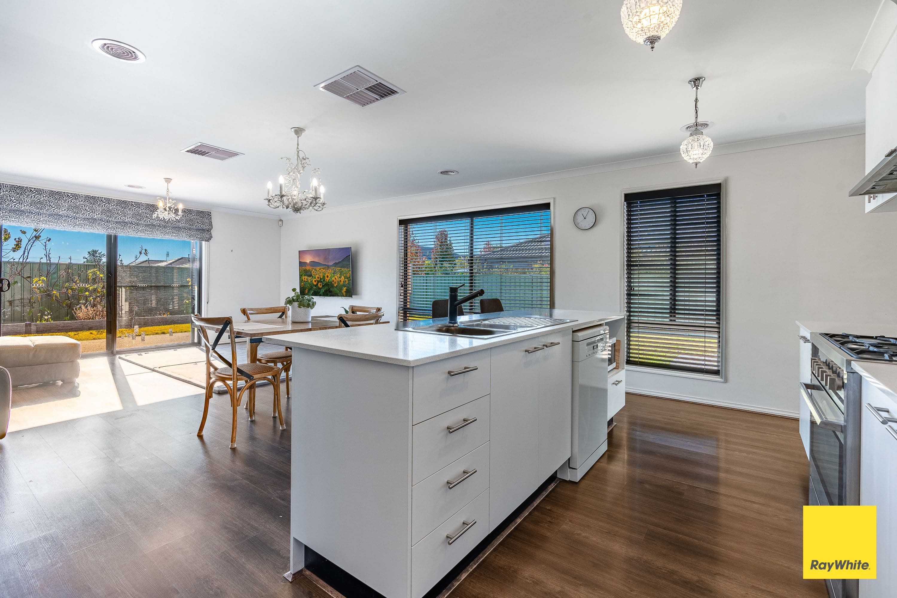 64 Tobin Crescent, Epsom VIC 3551, Epsom - Thumbnail 3