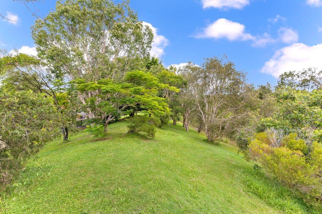 12 Cannon Drive, Currumbin Waters QLD 4223, Currumbin Waters - Thumbnail 7