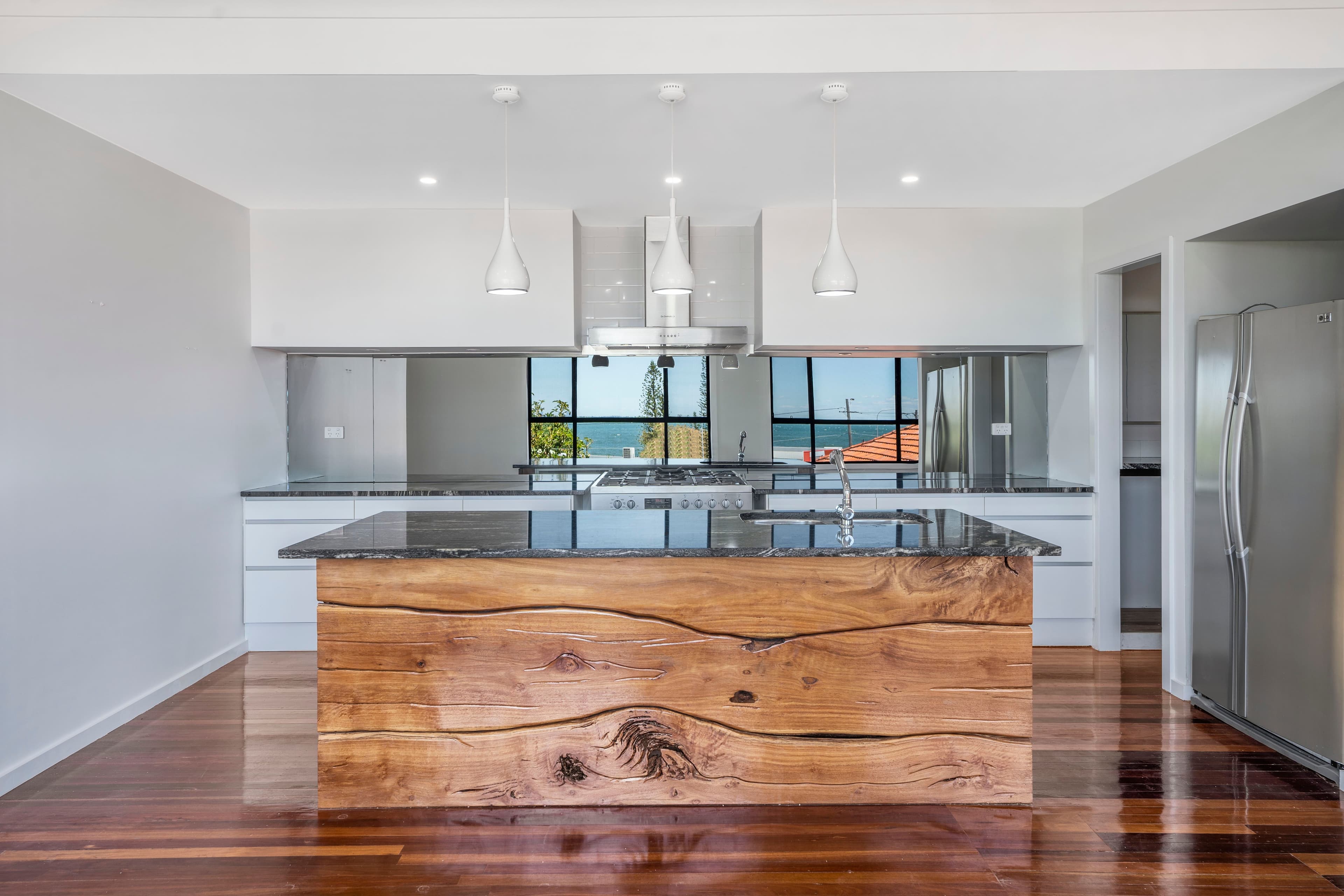 5 Victoria Avenue, Woody Point QLD 4019, Woody Point - Thumbnail 2
