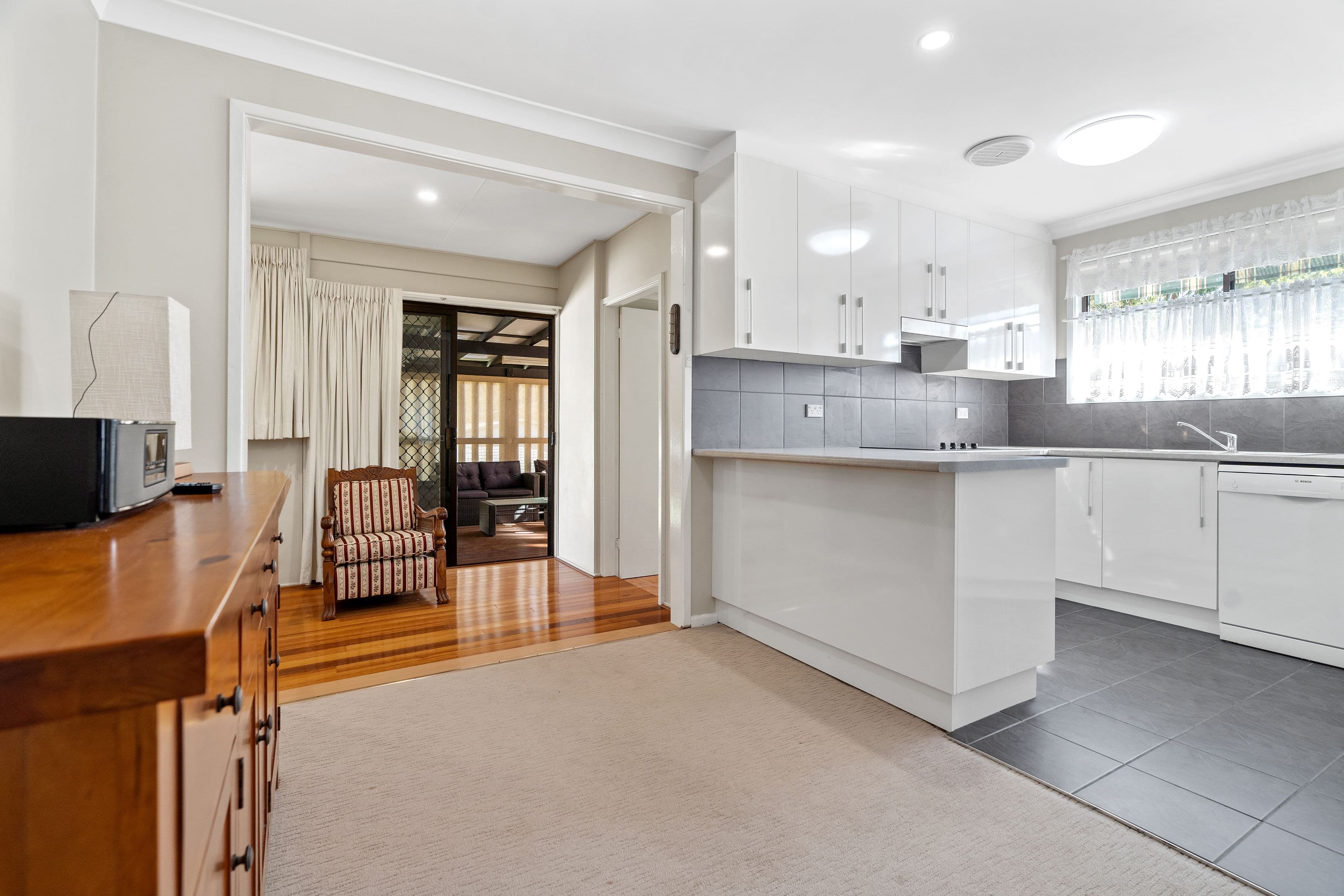 24 Farmaner Parkway, Ellenbrook, Mannering Park - Thumbnail 5