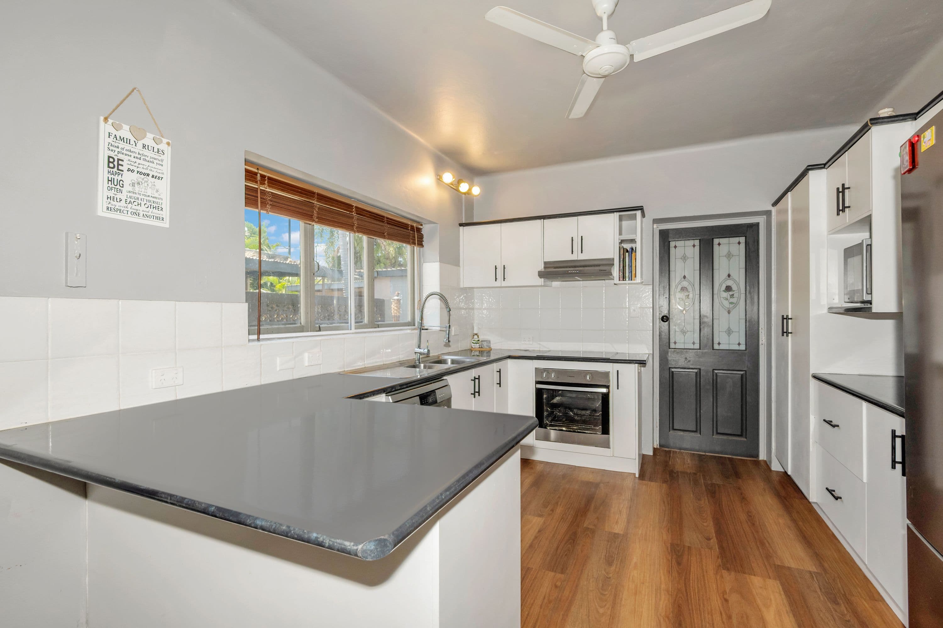 216 Kings Road, Mysterton QLD 4812, Mysterton - Thumbnail 4