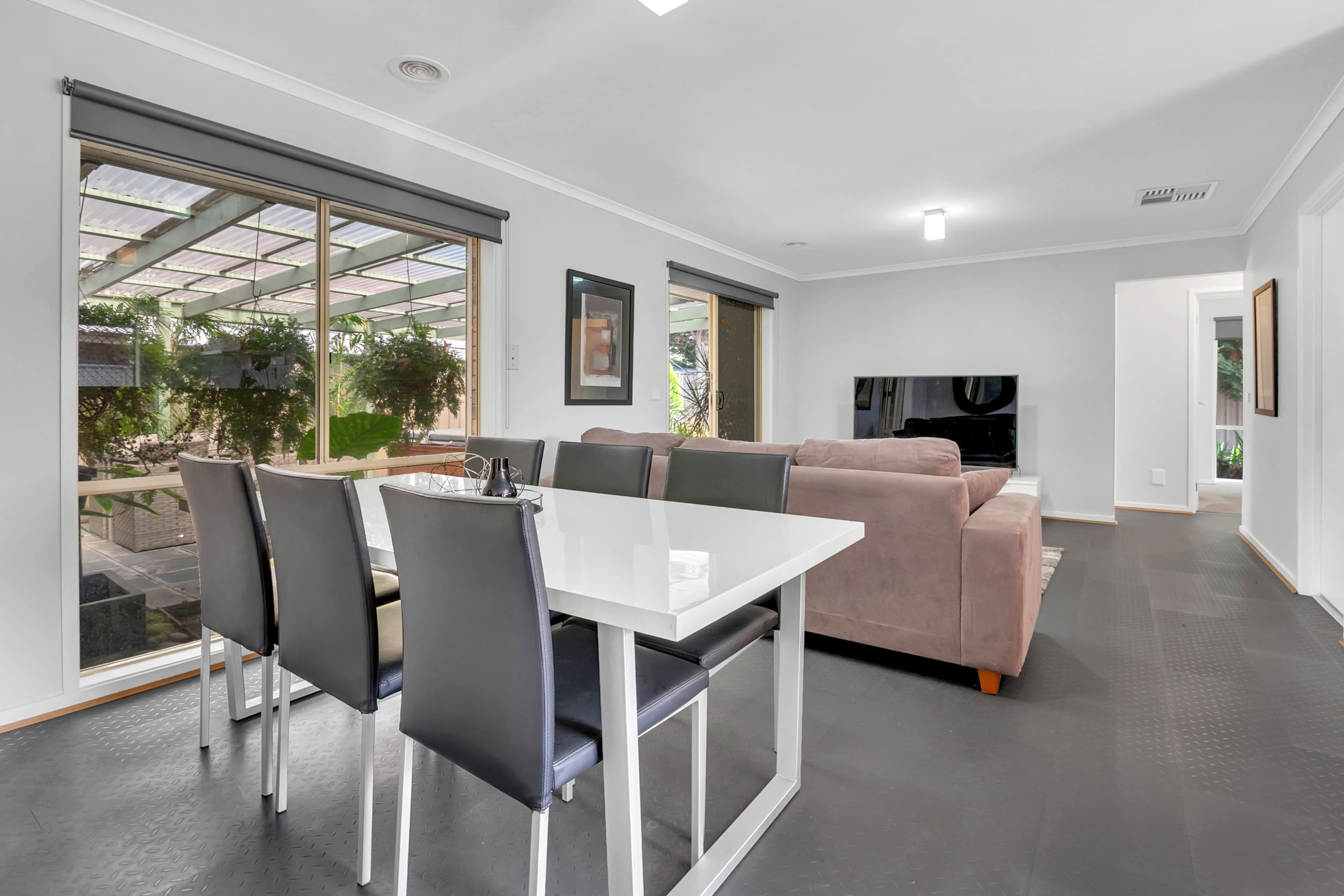 13 Goulburn Way, Craigieburn VIC 3064, Craigieburn - Thumbnail 5