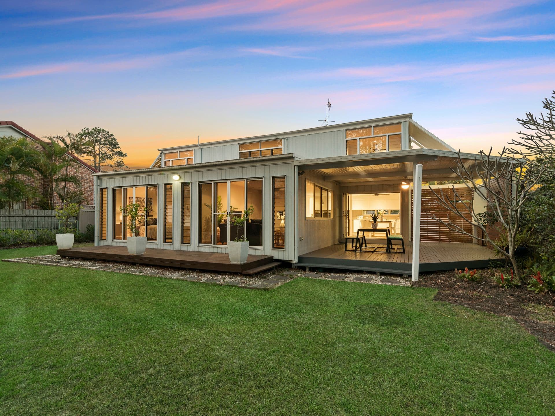 22 Foreshore Close, ELANORA QLD 4221, Elanora - Image 1