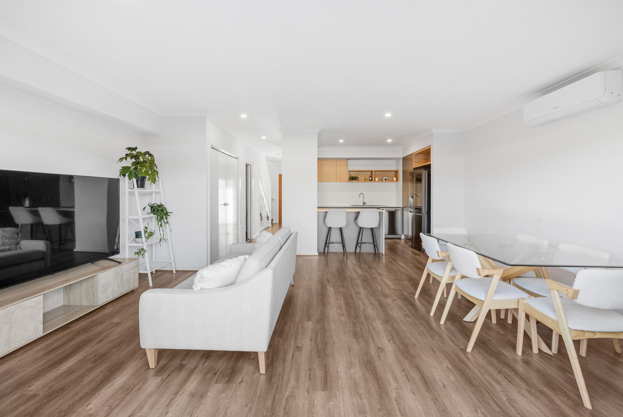 72 Washington Drive, THORNHILL PARK VIC 3335, Thornhill Park - Thumbnail 7