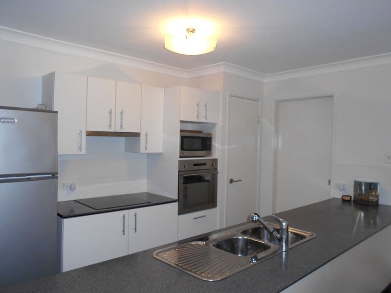 15 BLACKBUTT Street, Blackbutt QLD 4314, Blackbutt - Thumbnail 2