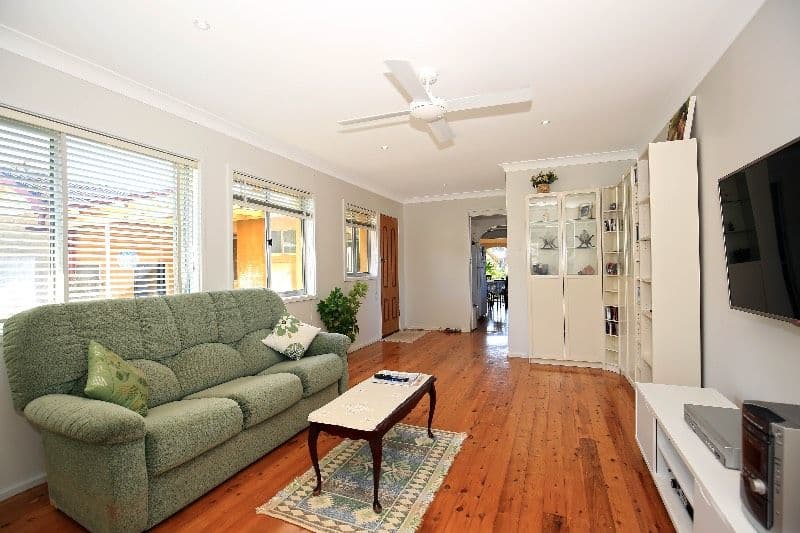3 Orient Avenue, Orient Point - Thumbnail 3