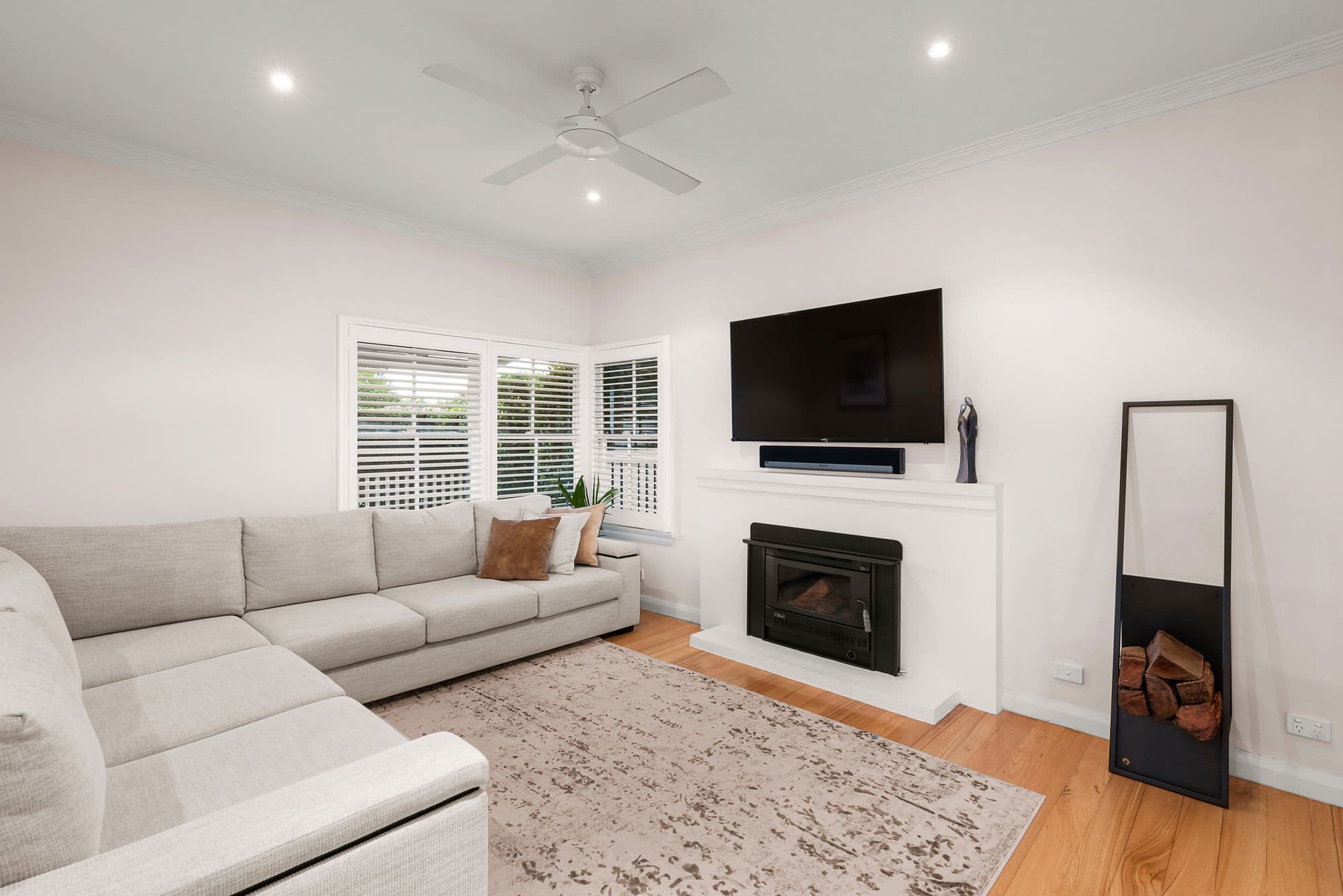 27 Brook Crescent, Box Hill South VIC 3128, Box Hill South - Thumbnail 3