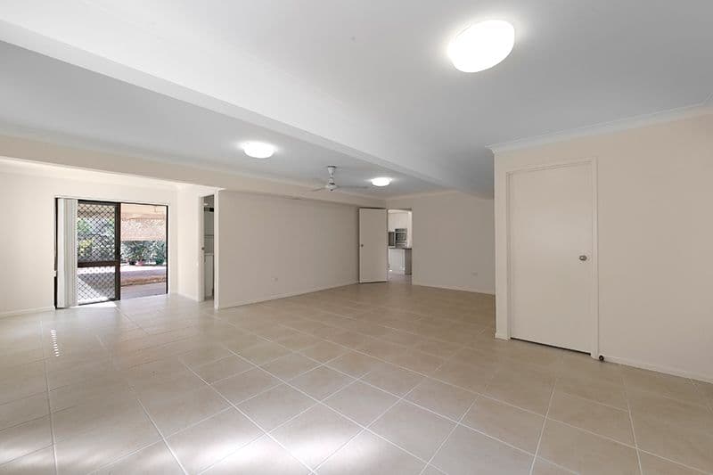 24 Tapscott Street, Wishart QLD 4122, Wishart - Thumbnail 2